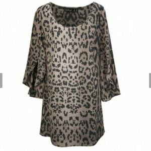 Single Los Angeles Black and Pink shift dress